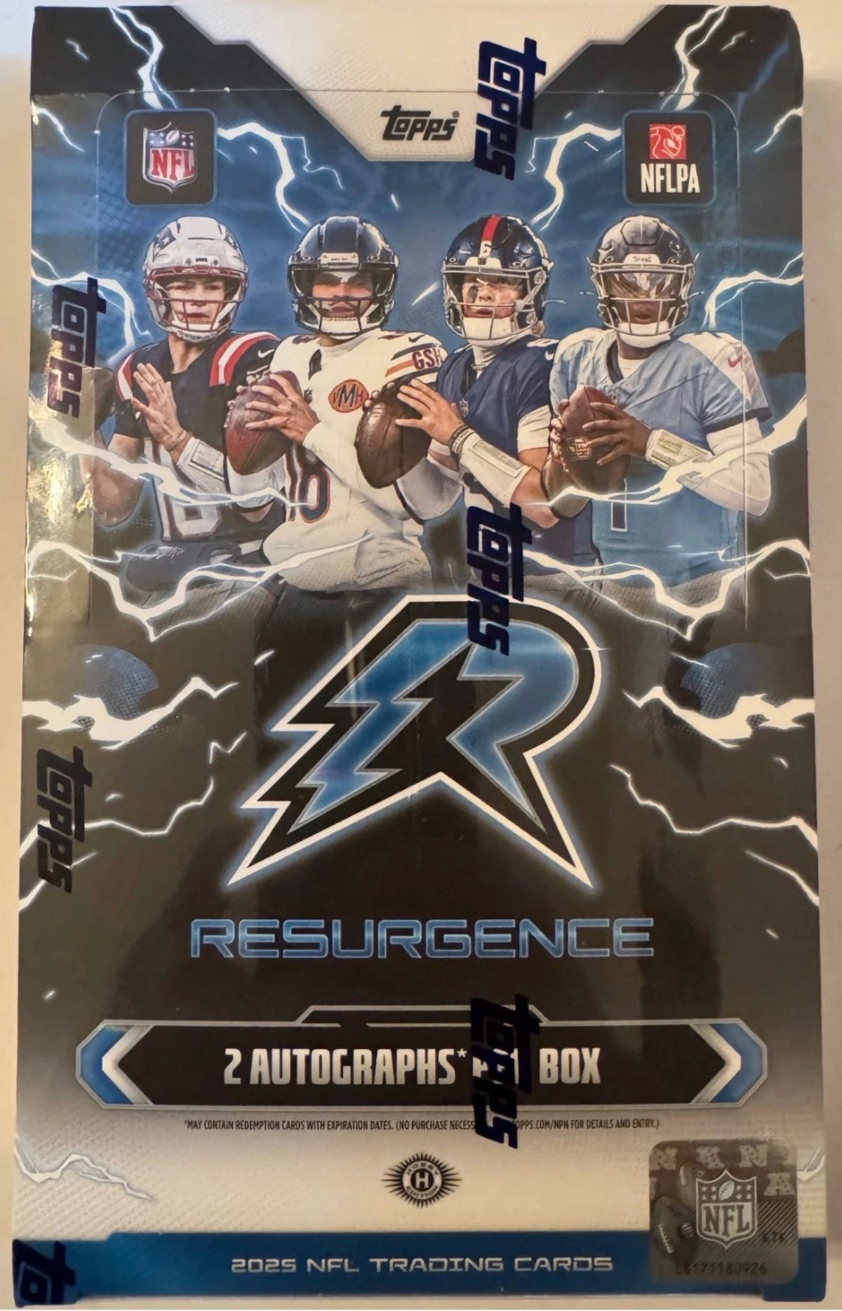 2025 Topps Resurgence Football Sealed Hobby Box 12 Packs of 6 Cards  2 Autos/Box