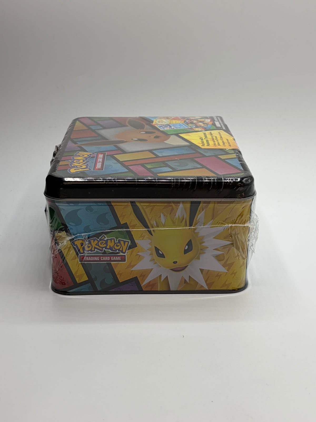Pokémon TCG: Eevee Collector Chest (2021)