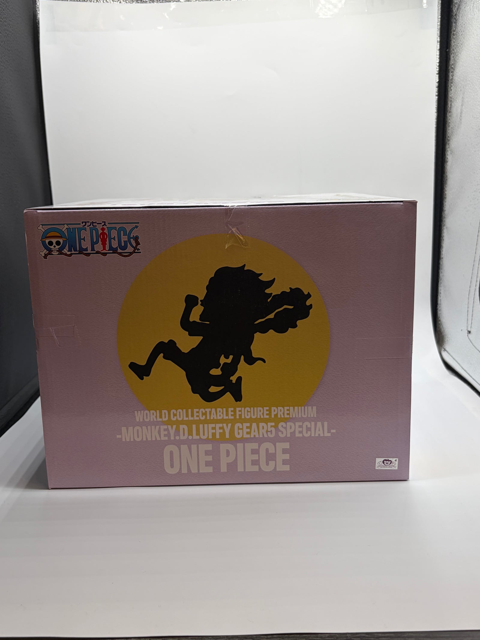 One Piece - S.H. Figuarts World Collectible Figure PREMIUM Monkey D Luffy GEAR5 UNOPENED