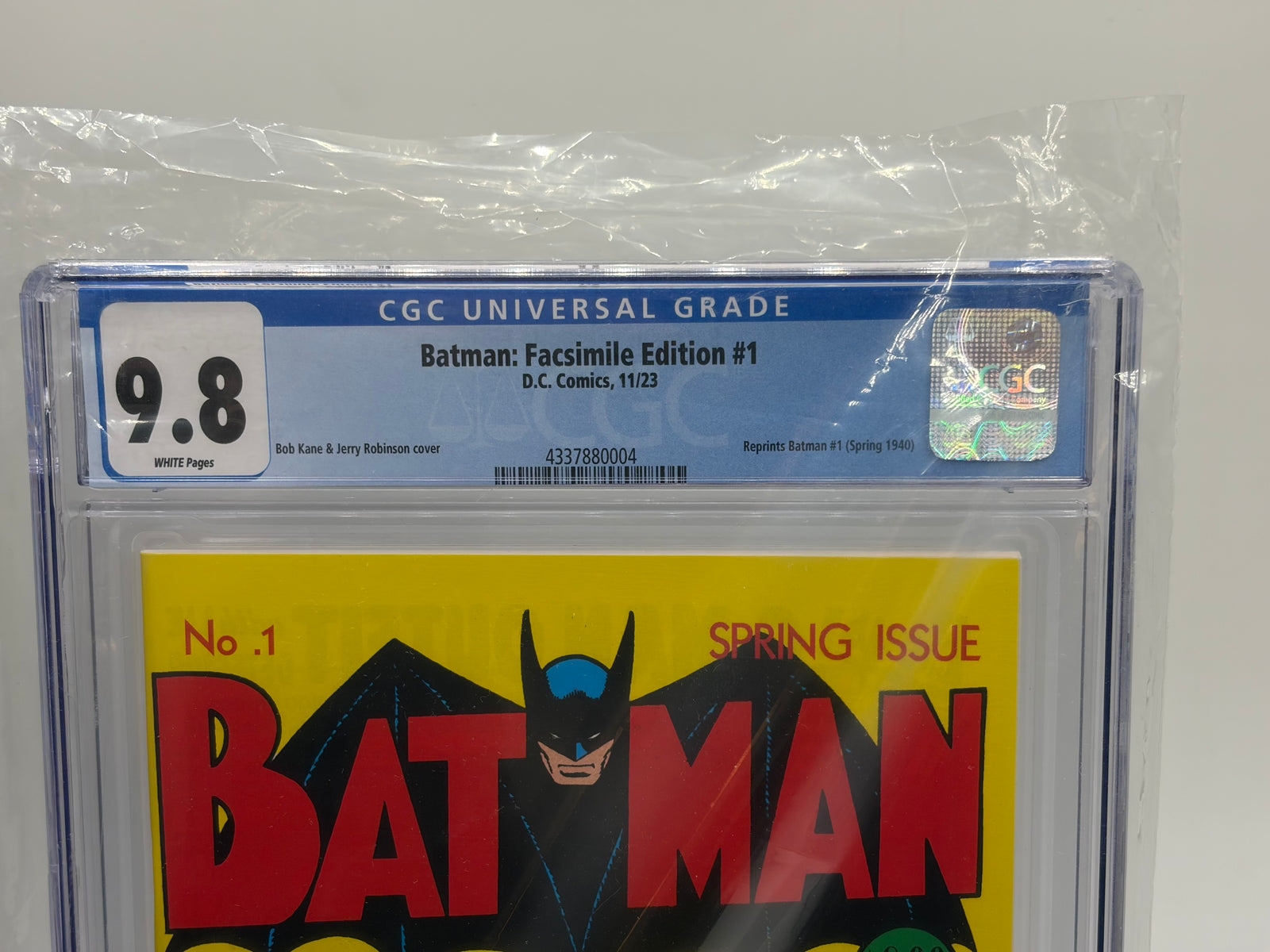 Batman #1 Facsimile Reprint CGC 9.8 NM/M.