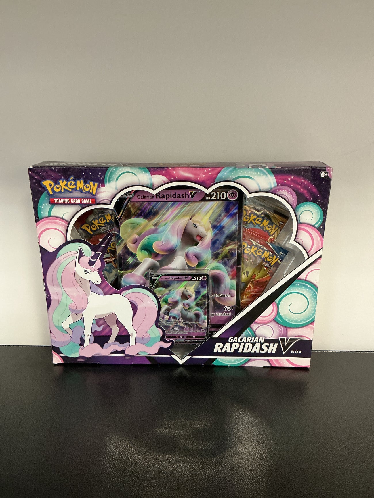 Galarian Rapidash v box