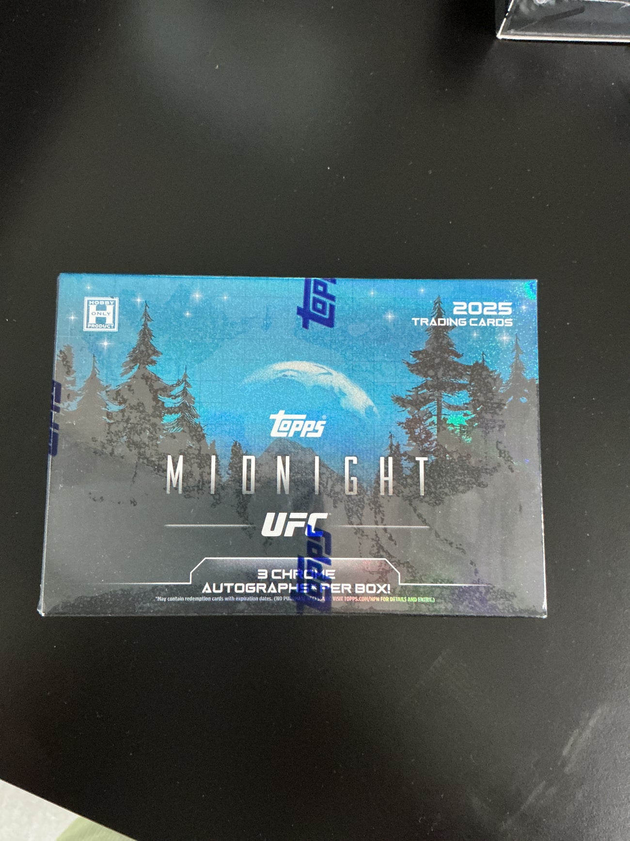 2025 Topps midnight UFC hobby box