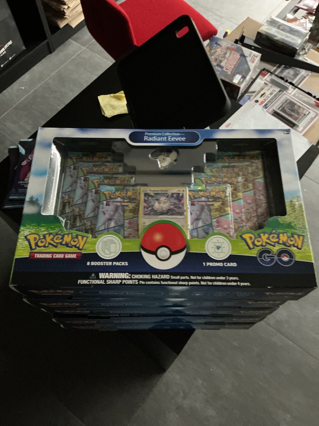 Pokémon go radiant eevee premium collection box