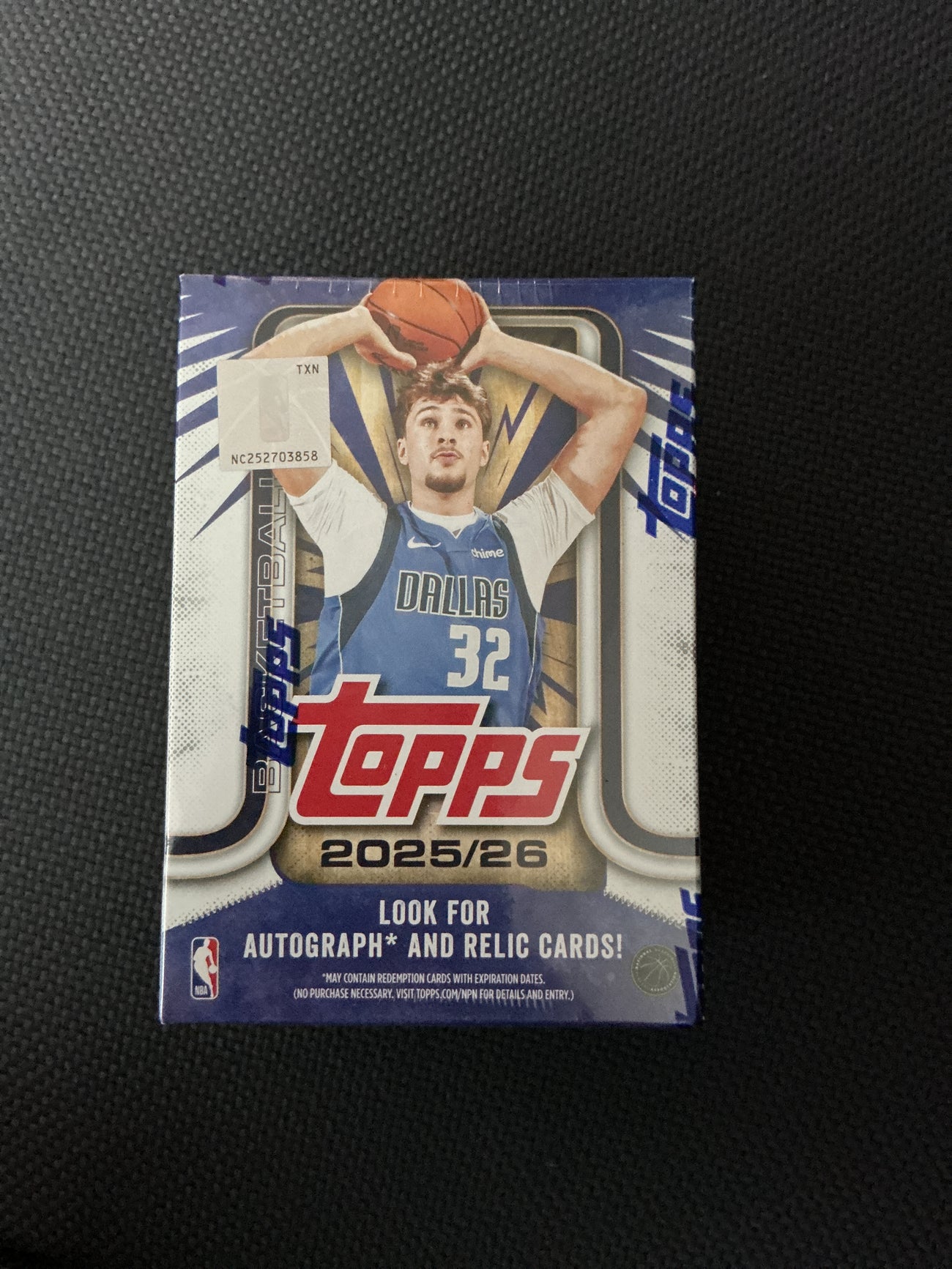 25/26 TOPPS BASKETBALL Value box
