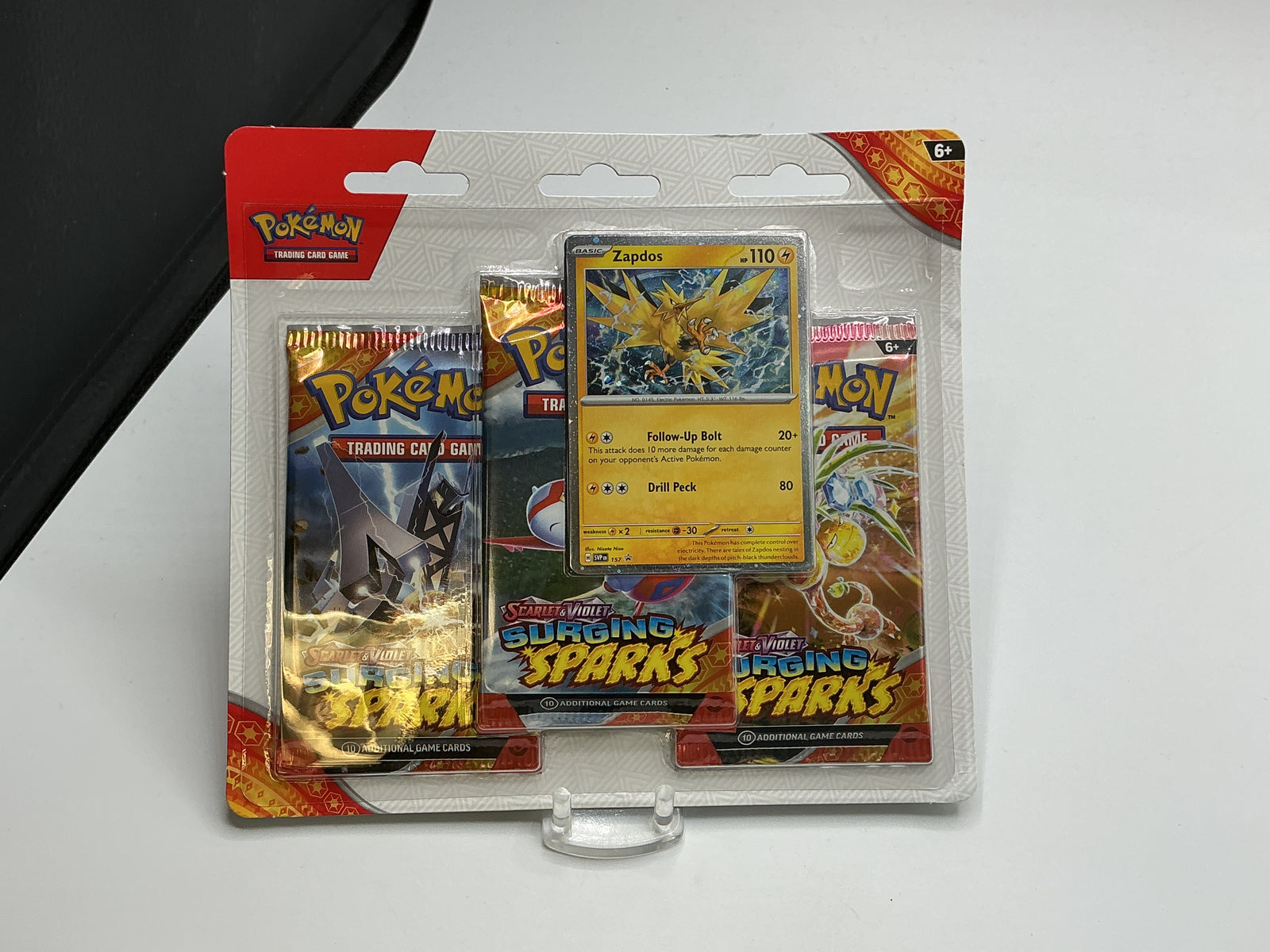 Pokemon TCG Scarlet & Violet Surging Sparks 3-Pack Blister - Zapdos