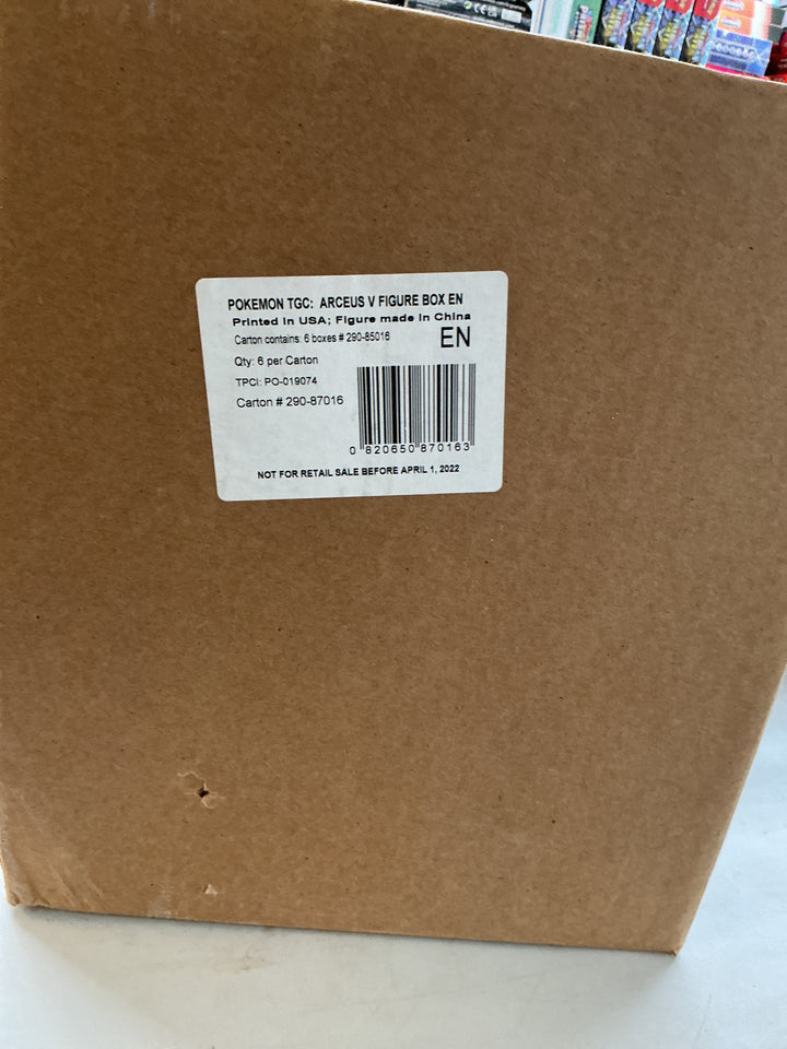 Arceus v figure collection case