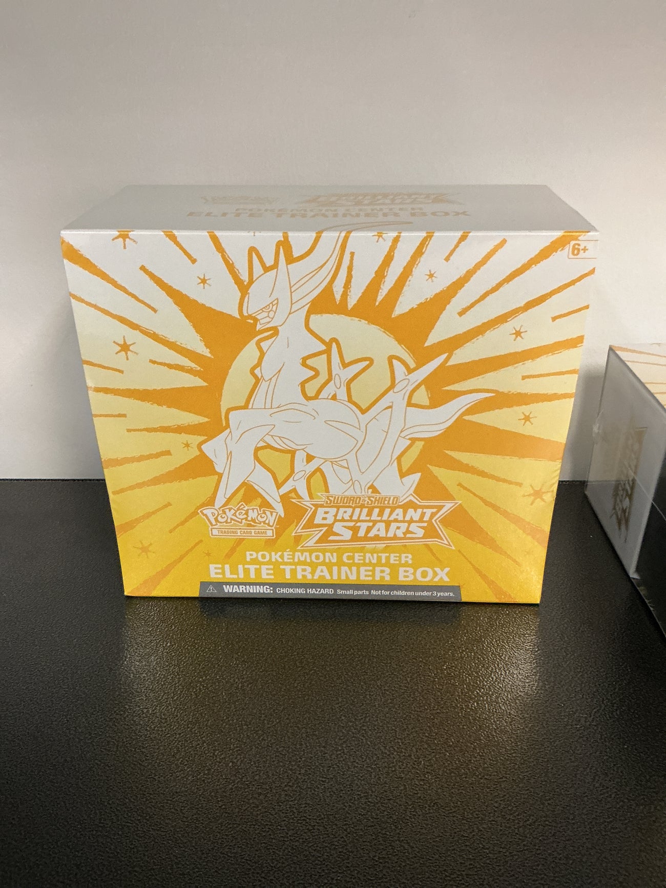 Pokémon center Brilliant Stars ETB