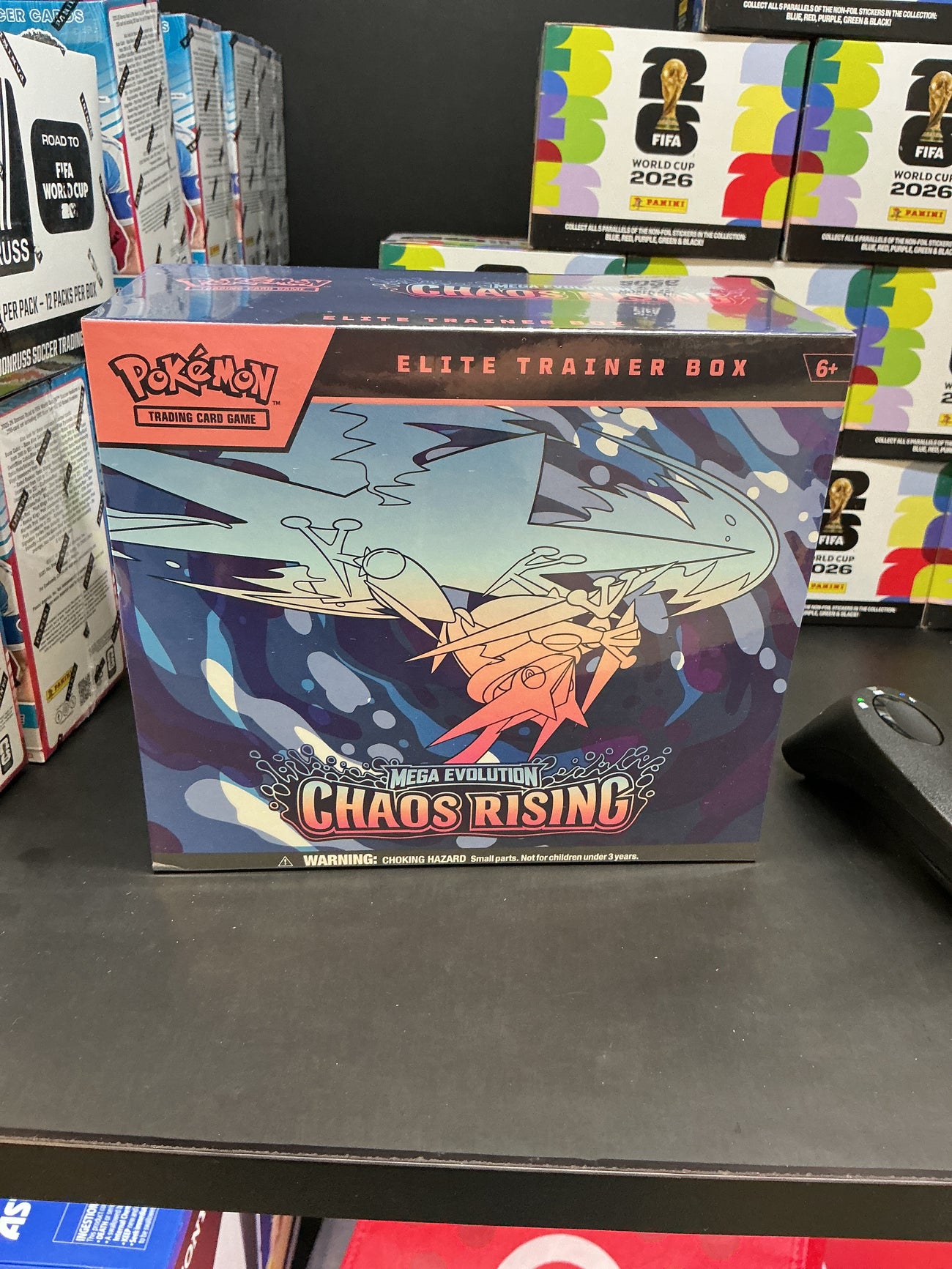 Pokémon Chaos rising ETB